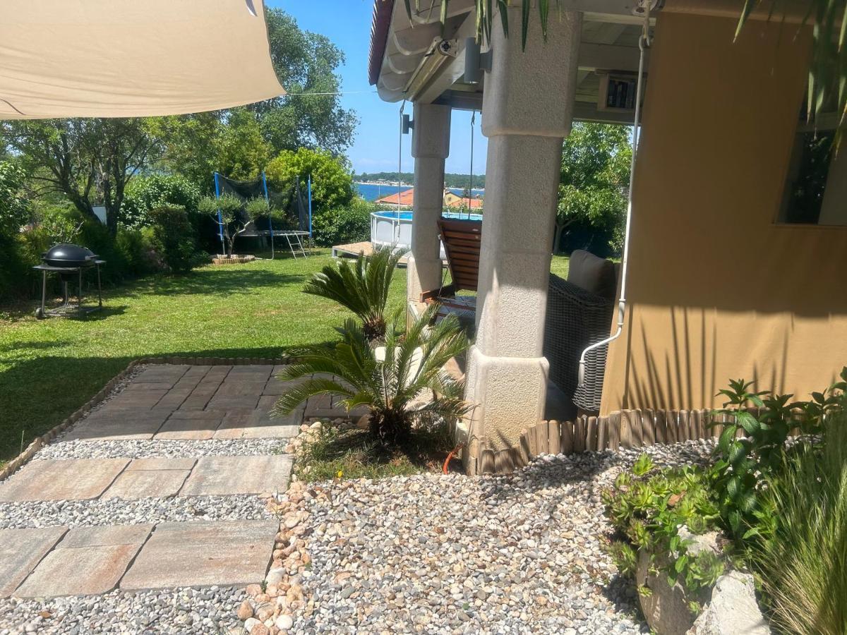 Stone House Chiara Seaview Apartment Funtana Exterior photo